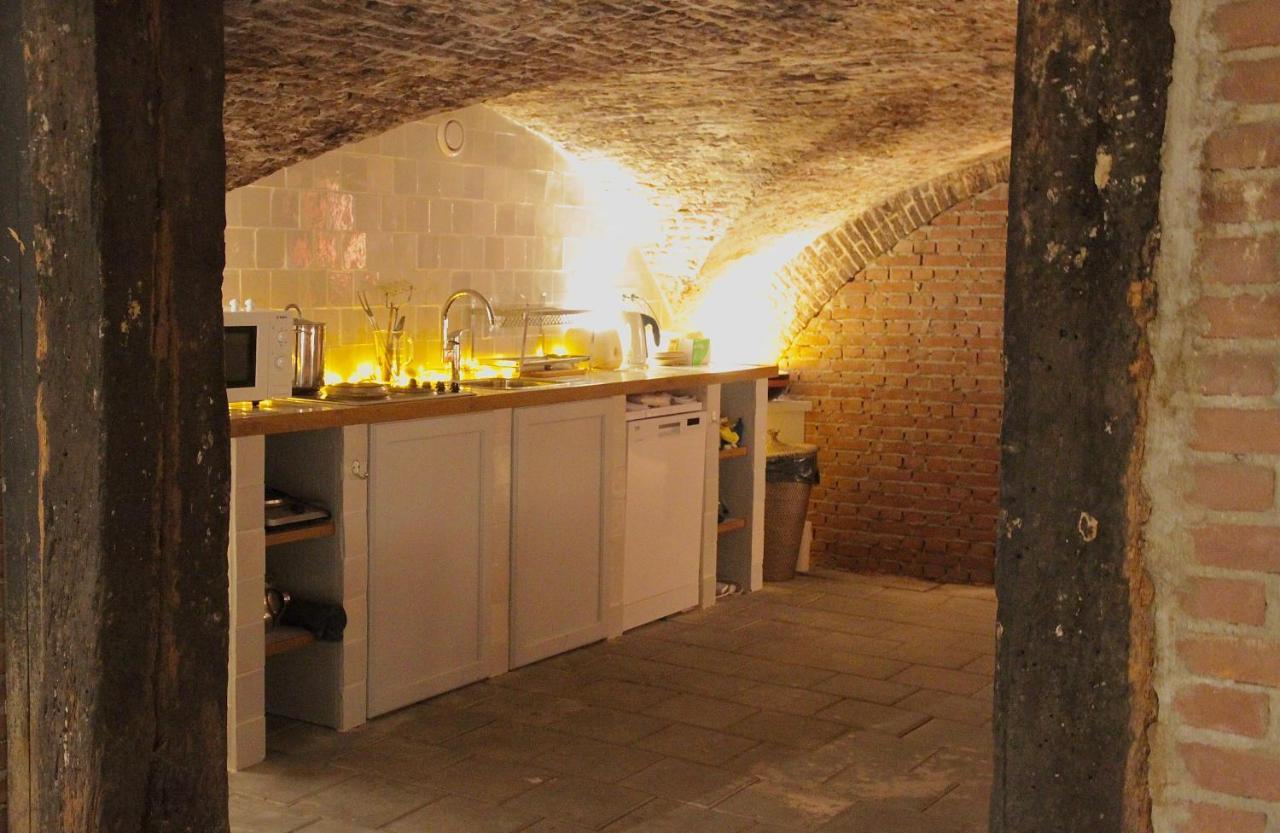 Top-Notch Apartment Along Canal In Historic Centre Amsterdam Esterno foto